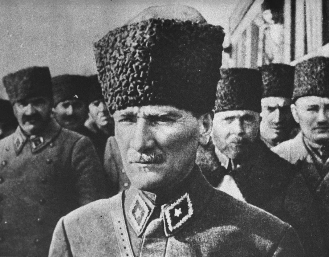 Kanlı cephelerden medeniyete... Büyük Önder Mustafa Kemal Atatürk 4