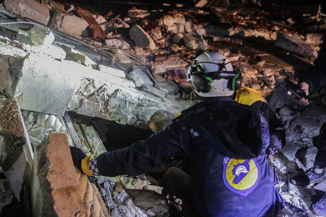 Deprem Suriye'yi de vurdu: 100'den fazla ölü