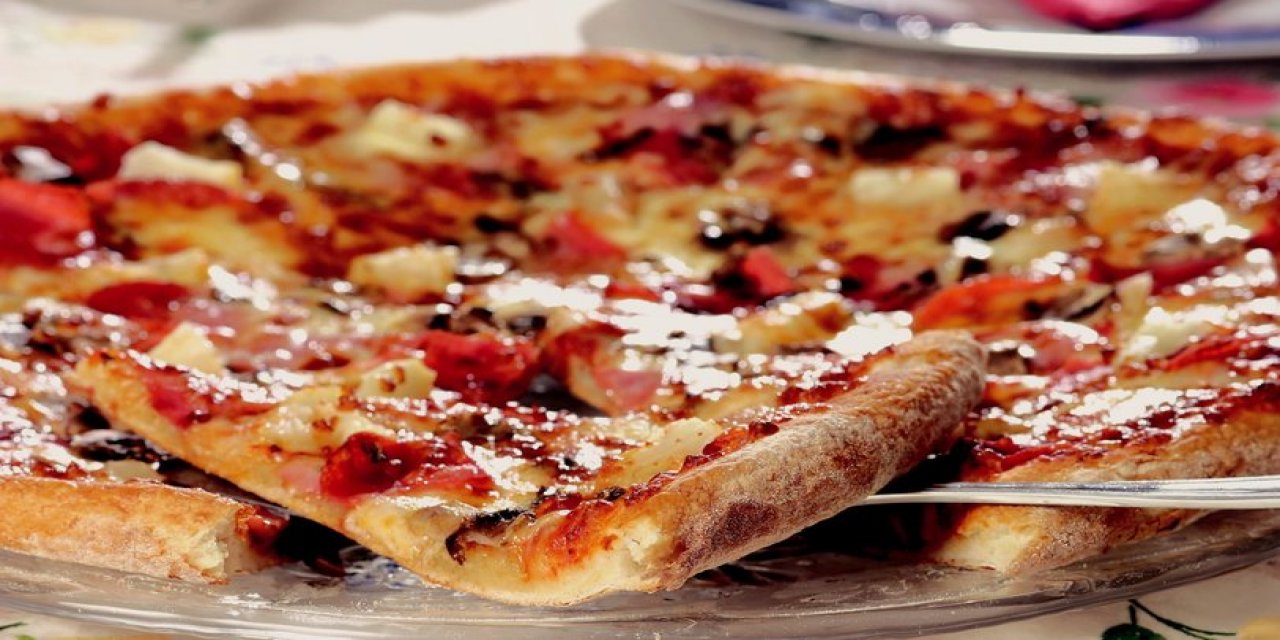 Kızılay ve pizza zincirinden ortak kampanya Askıda pizza
