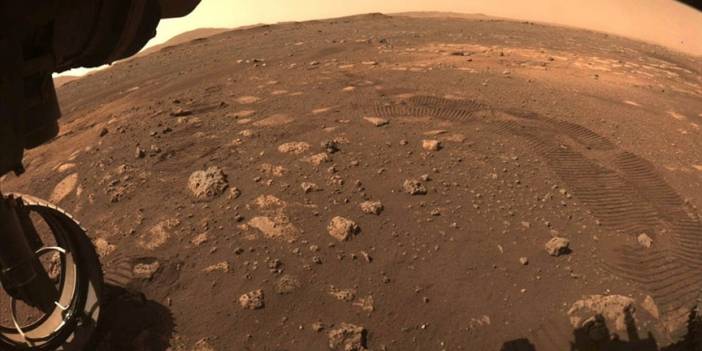 'NASA, Dünya'daki mikropları Mars'a taşıdı'