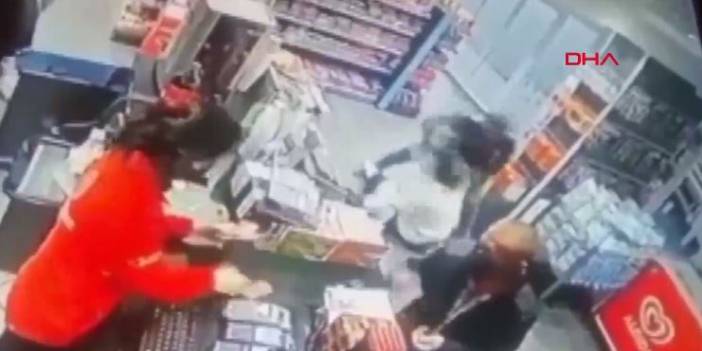 Markette eski sevgilisini şiddet uyguladı, boğazına bıçak dayadı