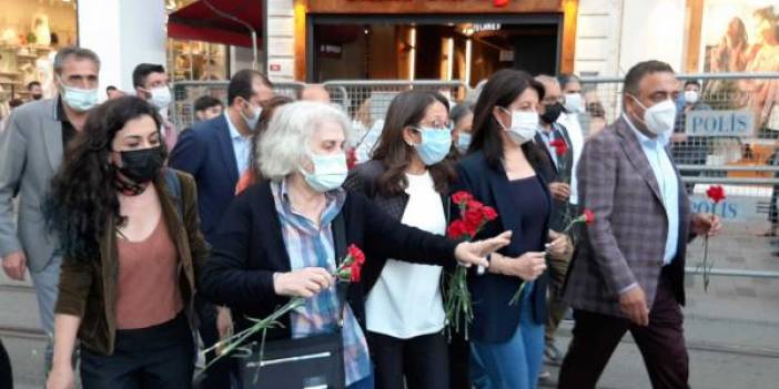 Cumartesi Anneleri 26 yaşında: 'Polis bariyerleriyle işlenen insanlık suçlarını örtmeye çalışıyorlar'