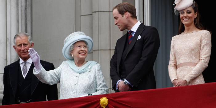 Kraliyet uzmanı: Prens William Kraliçe Elizabeth'i örnek alıyor