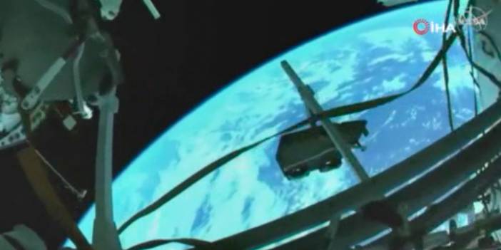 Kozmonotların uzay yürüyüşünde Dünya görüntülendi