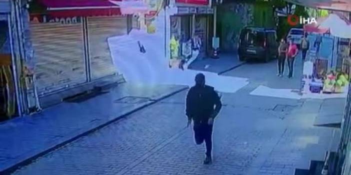 İnterneti ayağa kaldırdı.. Siyahi adam asyalı kadını yumrukladı