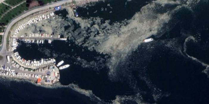 İstanbul’daki müsilaj uzaydan görüntülendi