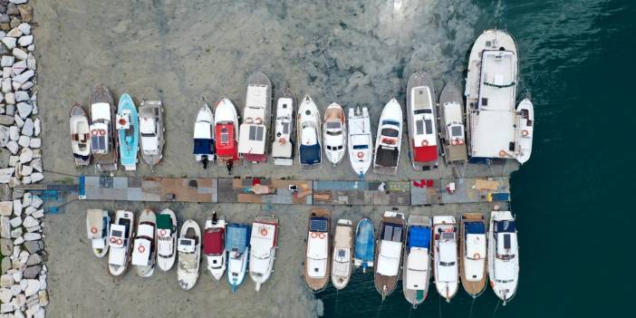 Deniz salyası Anadolu Yakası'nda görülmeye devam ediyor