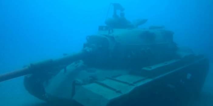 Su altındaki 45 tonluk tank dalış turizminin gözdesi oldu