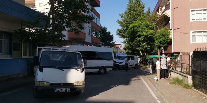 Kocaeli'de panelvan ile servis minibüsü çarpıştı: 10 yaralı