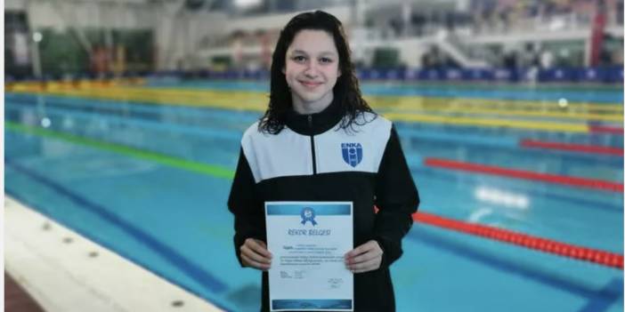 Milli yüzücü Defne Taçyıldız, 2020 Tokyo Olimpiyatları'na kota aldı