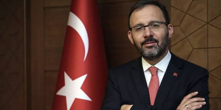 Bakan Kasapoğlu: Galatasaray'ın karşı karşıya kaldığı bu ilkel tavrı şiddetle kınıyorum