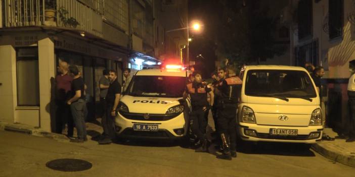 Polis aracına ateş açıp, kılıçla direndi