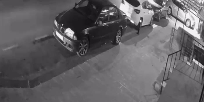 Karşıdan karşıya geçmeye çalışan yayaya otomobil çarptı!