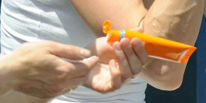 Johnson &amp; Johnson'ın bebek pudrasından sonra güneş kreminde de kanserojen tespit edildi