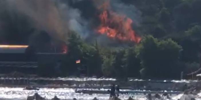 Erdek'te, askeri kamp alanında çıkan yangın korkuttu