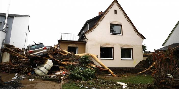 Almanya'daki selde ölenlerin sayısı 133'e yükseldi