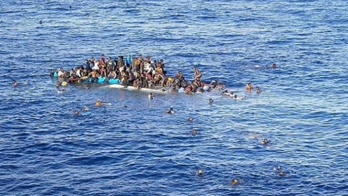10 ayda 994 mülteci Akdeniz'de can verdi