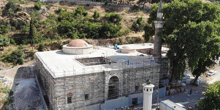 Bizans sütunlarını sıvamışlar