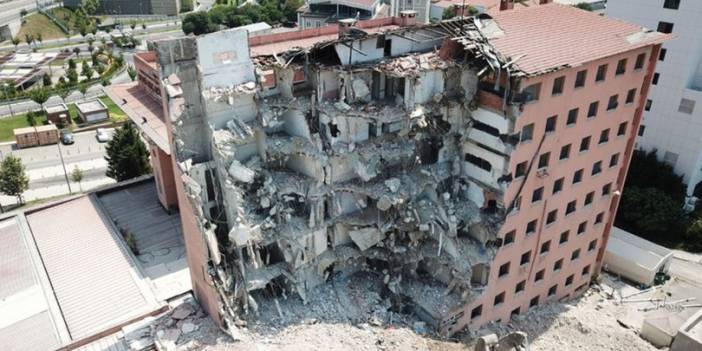 Hastane yıkımına asbest uyarısı: Hastalar ve sağlıkçılar asbeste maruz kalıyor