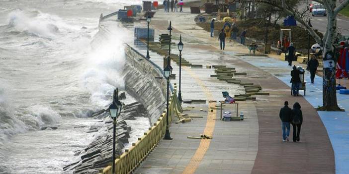 "6 metreye kadar tsunami bekliyoruz"