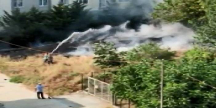 Beylikdüzü'nde çıkan yangına vatandaşlar müdahale etti