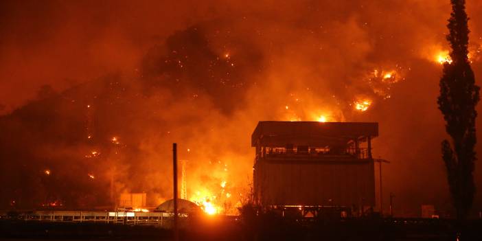Türkiye 9 gündür alevlerle boğuşuyor: 6 ilde 15 yangın devam ediyor
