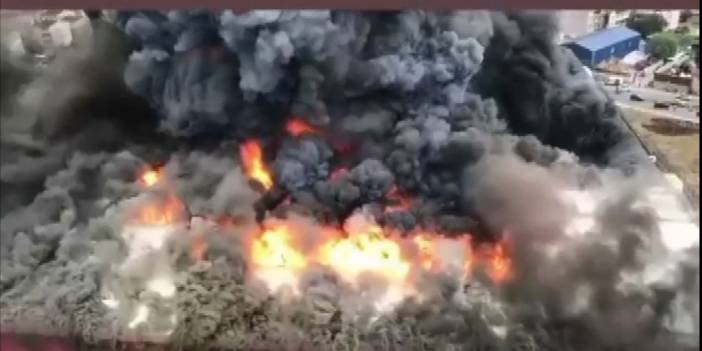 Esenyurt'ta lojistik firmasının deposunda yangın: Yangın söndürüldü