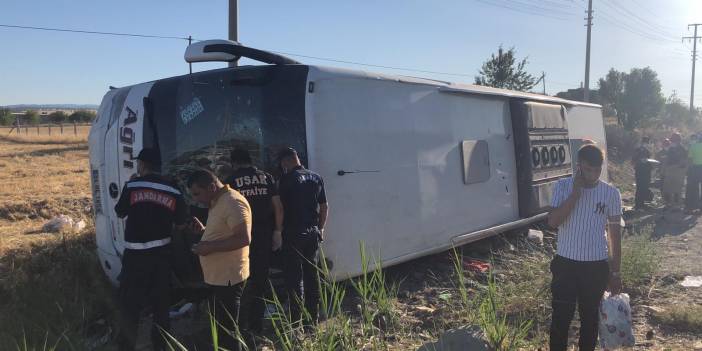 Uşak'ta yolcu otobüsü şarampole yuvarlandı: 33 yaralı