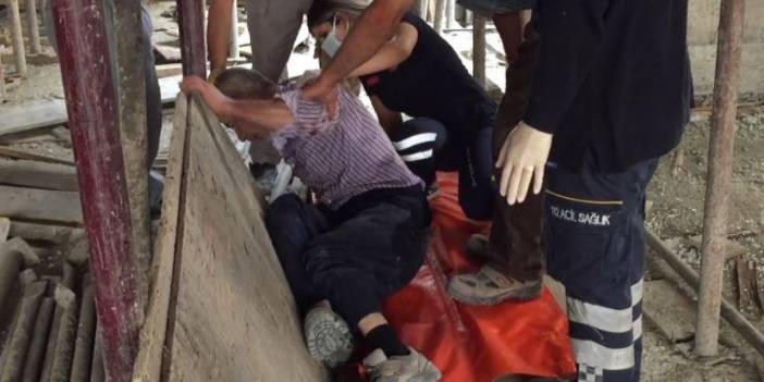 İskeleden düşen inşaat işçisi yaralandı