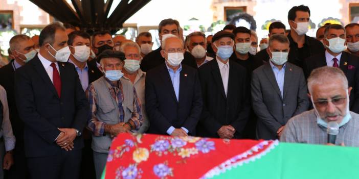 Kemal Kılıçdaroğlu, Tunceli'de teyzesinin cenaze törenine katıldı