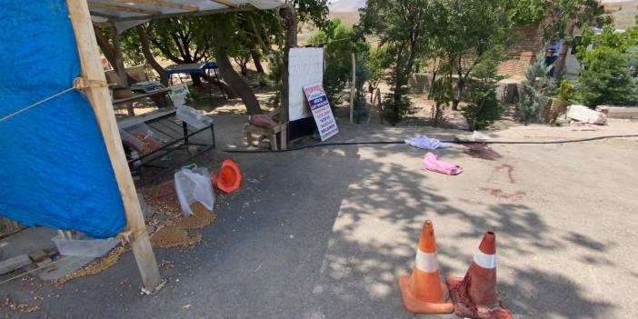 Çay soğuk diye semaveri deviren müşteriyi silahla öldürdü