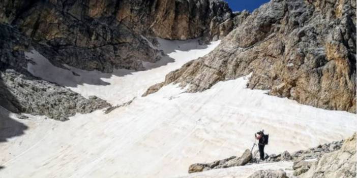 Avrupa'nın güneyindeki en büyük buzul Calderone, 20 yıl içerisinde yok olacak