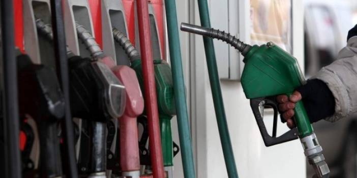 Akaryakıtta tabela hilesi: Tabelada 6.84 pompada 7.36