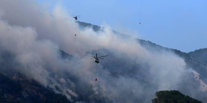 Kazdağları'nda yangın saatlerdir devam ediyor