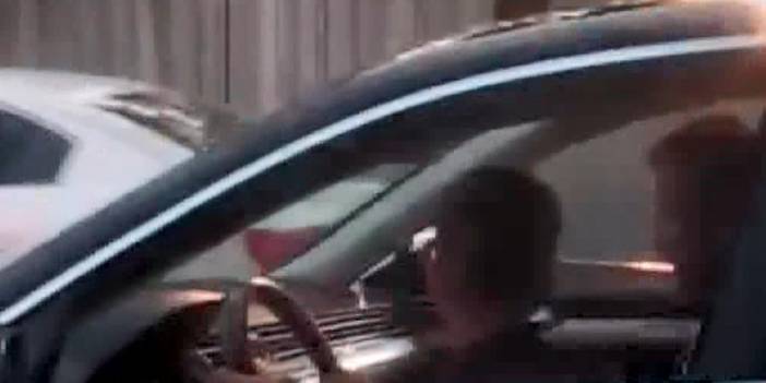 Bağcılar'da trafikte akılalmaz görüntü: Otomobil kullanan çocuk kamerada