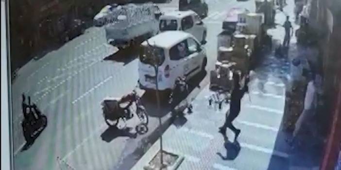 Bebek arabası yola çıkmadan son anda...