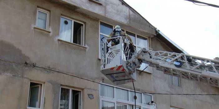 Bebeğini rehin alıp evini ateşe verdi