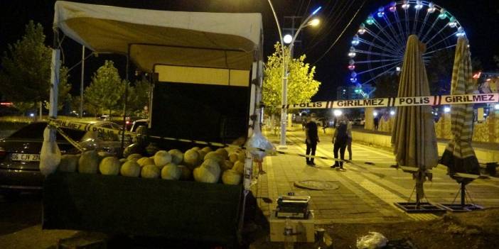 Silahlı çatışmada kurşunlar yoldan geçen baba ve evladına isabet etti