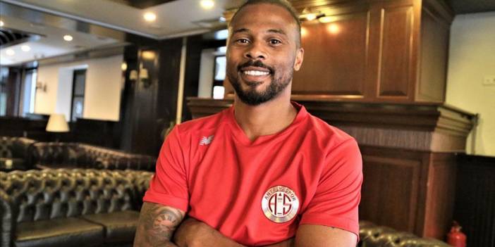 Antalyaspor, Fredy Ribeiro'nun sözleşmesini uzattı