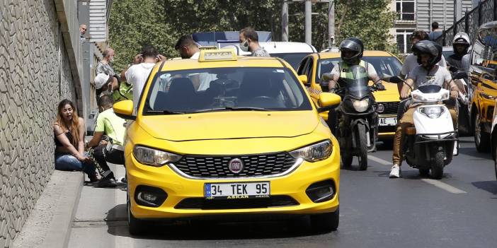 Taksici ile tartışan turist sinir krizi geçirdi