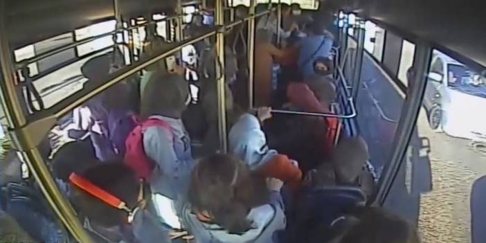 Otobüs şoförü bayılan kızı hastaneye yetiştirdi