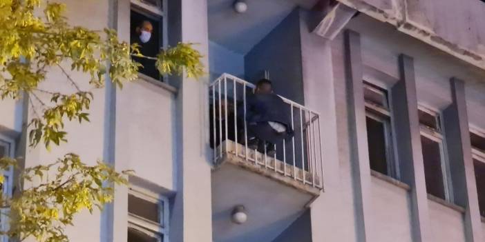 İntihar eden arkadaşını kurtarmaları için gazetecilerde yardım istedi