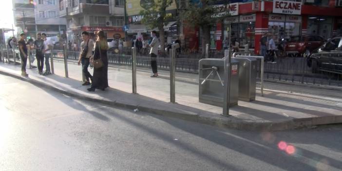 Lise öğrencileri arasında bıçaklı kavga