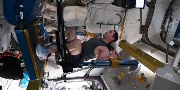 Fransız astronot paylaştı: Uzayda kas geliştirme