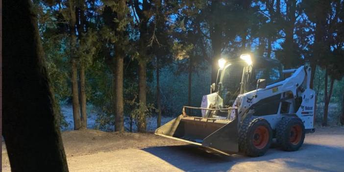 Validebağ Korusu’na sabah baskınıyla iş makinesi girdi!