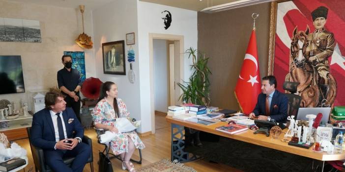 Montenegro heyetinden başkan Aras'a ziyaret