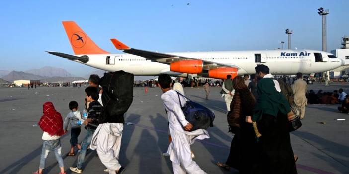 Taliban: Kabil havalimanına uçuşlar başlayabilir
