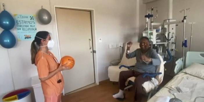 Pele, top oynayarak iyileşiyor