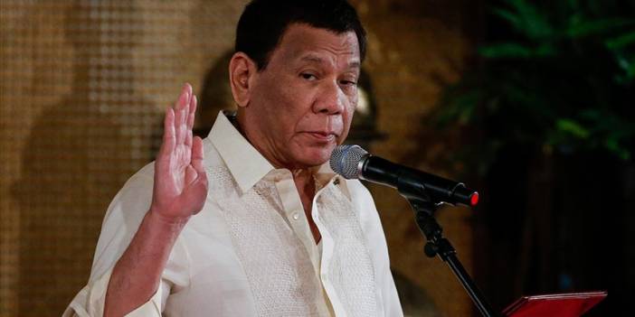 Duterte siyaseti bırakıyor