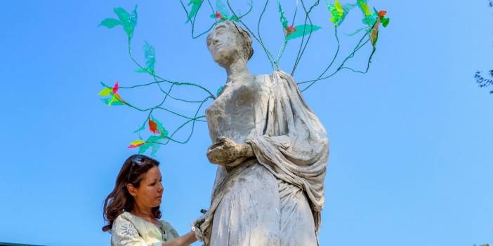 Büyük Manavgat yangınının kalıntıları Altın Portakal'ın simgesine dönüştü